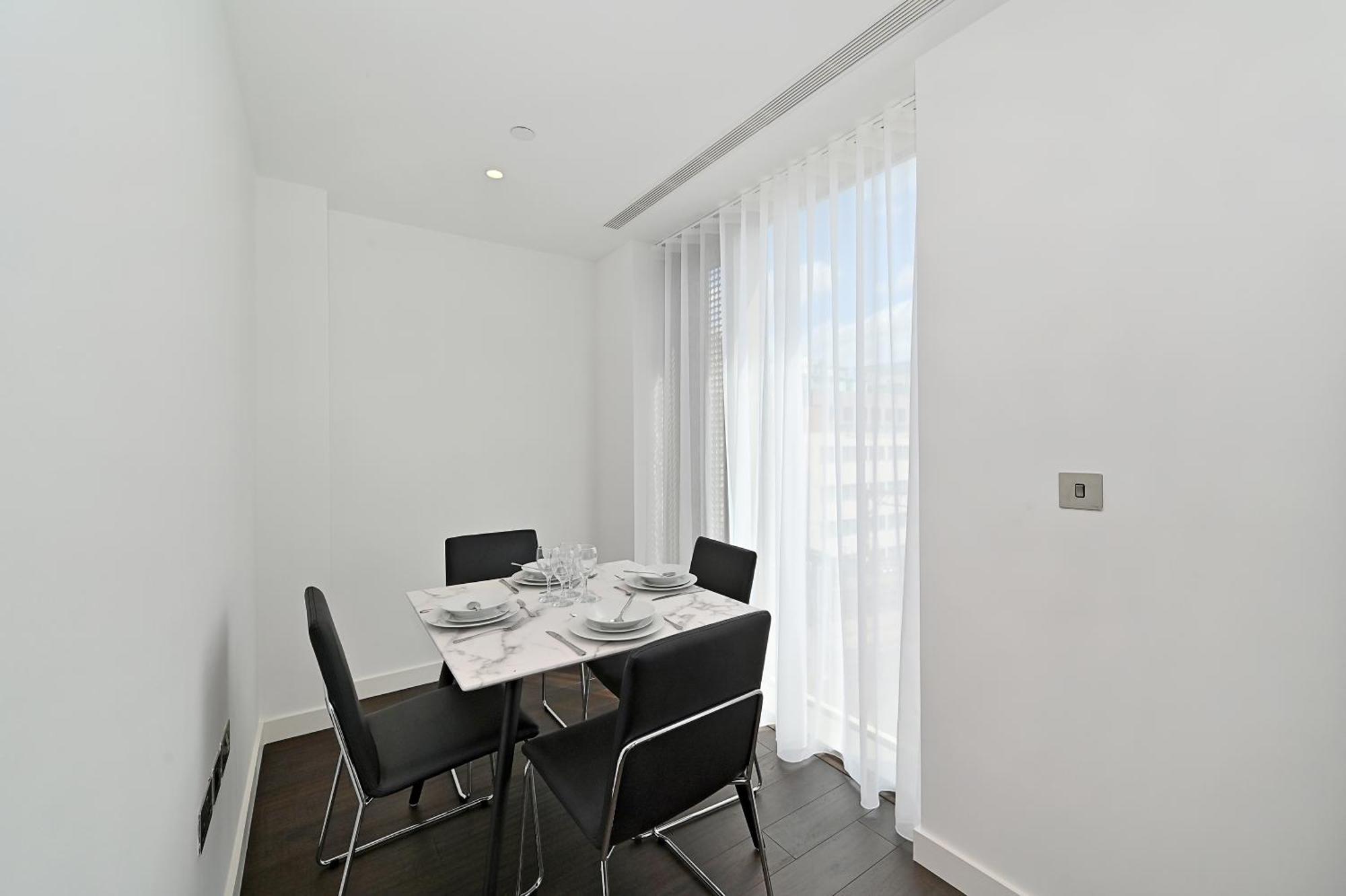 Апартаменты Access Tower Hill Лондон Экстерьер фото