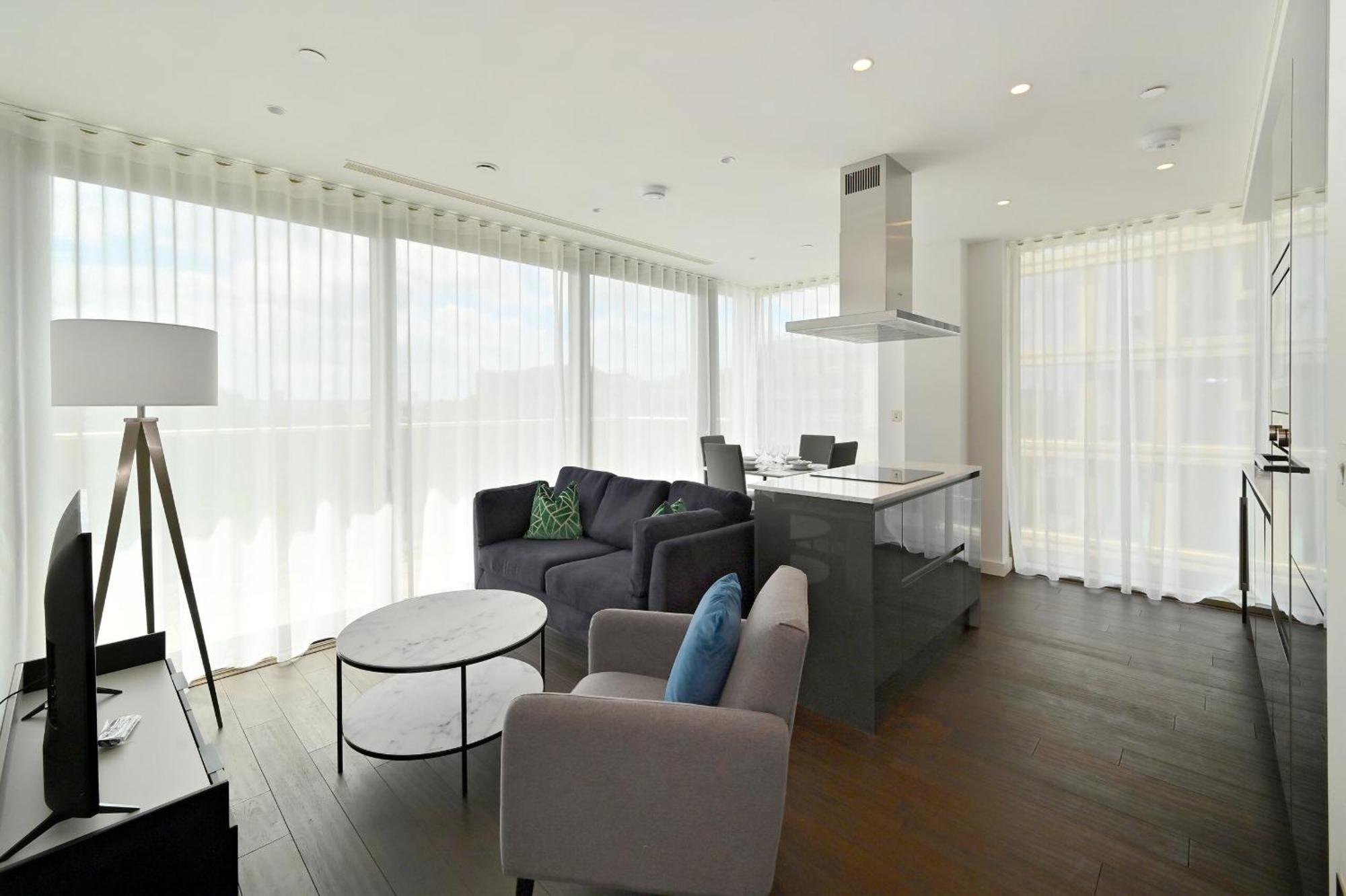 Апартаменты Access Tower Hill Лондон Экстерьер фото